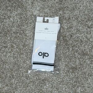 ALO Yoga Unisex White Half-Crew Socks